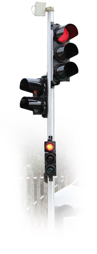 Bi-directional stop-light - with pedestrian movement control -