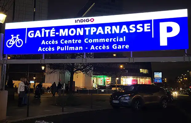 Portique entree parking Gaîté-Montparnasse